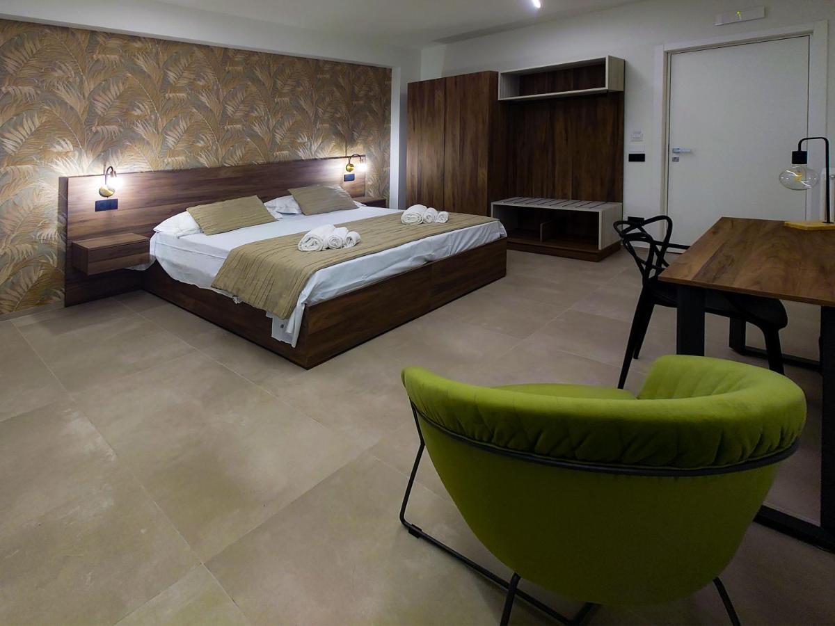 Don Turi - Charming Room Giardini-Naxos Buitenkant foto