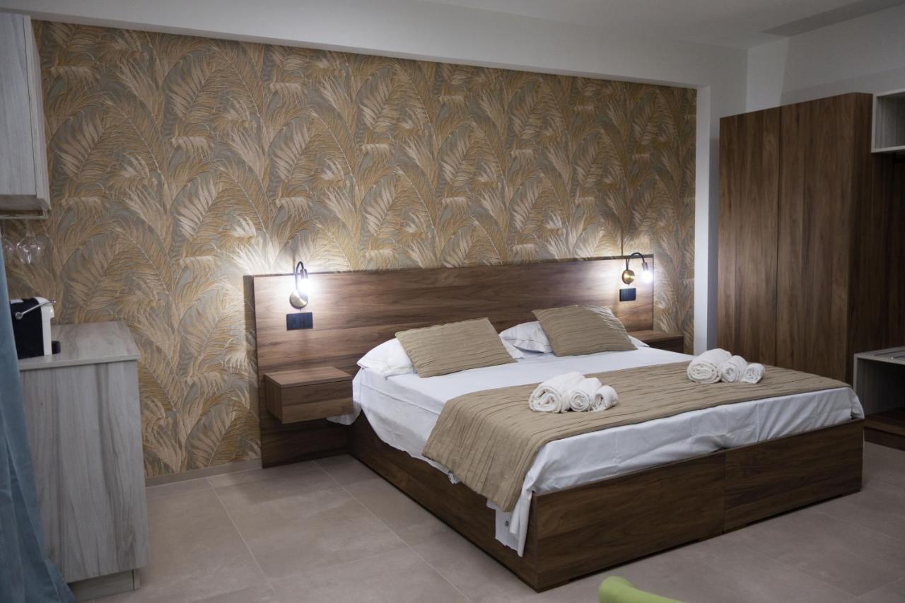 Don Turi - Charming Room Giardini-Naxos Buitenkant foto