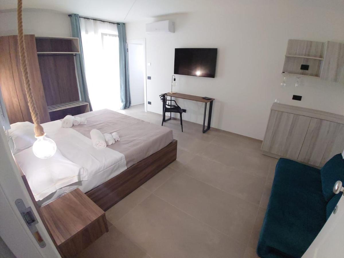 Don Turi - Charming Room Giardini-Naxos Buitenkant foto